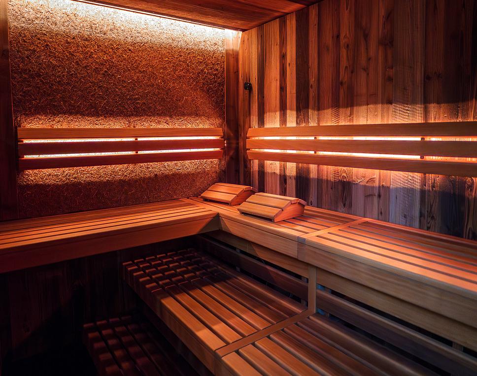 Red Fit Room — Recovery as a daily ritual.